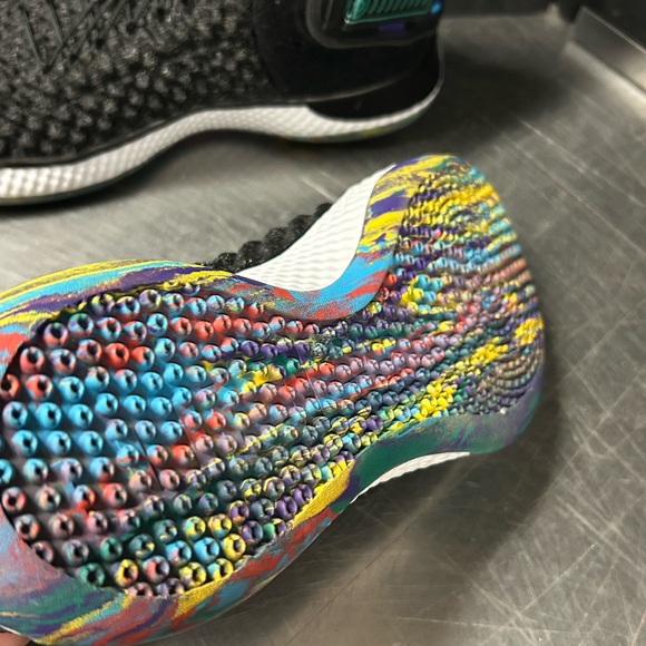 Nike Air Zoom UNVRS Size 8.5 Men - Picture 5 of 15